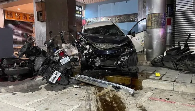 警察「什麼便宜買什麼」！89卻開賓士　李泱輯嘆：盼喚起對警車重視