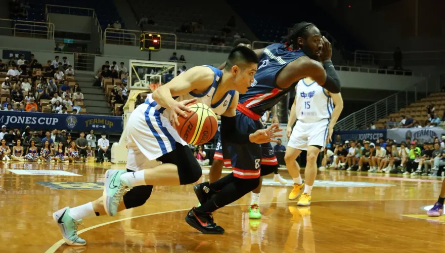 瓊斯盃/ 「駿鎧連線」發威！中華藍6分險勝美國　三連勝入袋