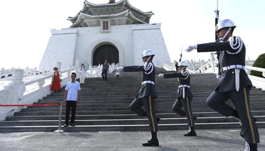 中正紀念堂儀隊「耐熱訓練」是啥玩意　老將軍怒爆內幕：根本沒聽過！