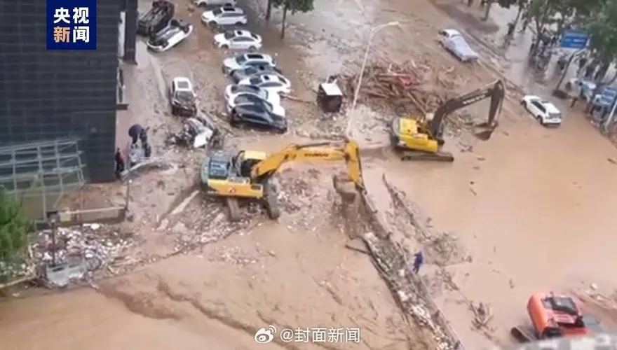 陝西寶雞暴雨引發洪水土石流！「市區堆滿爛泥」　路塌橋毀釀5死8失蹤
