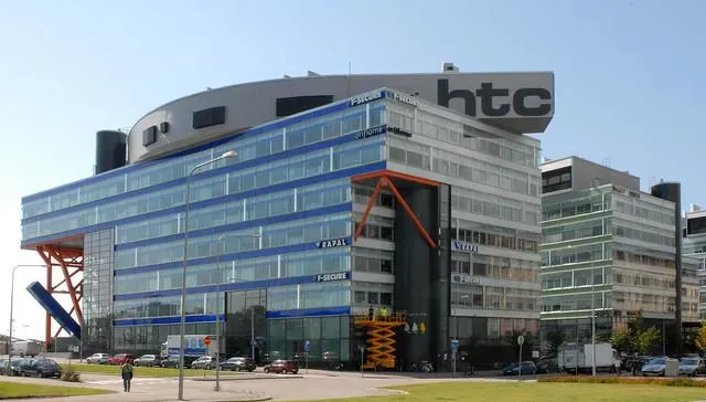 全台最後一間hTC專賣店掰了！台南專賣店撐到2024年　網嘆：時代的眼淚