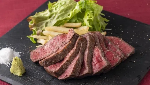 含鐵量最高的不是牛肉！營養師曝「豬血」含鐵量為牛腱肉25倍