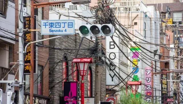 日本買春天堂也國際化！海外觀光客瘋吉原泡泡浴　看板寫中文拉客