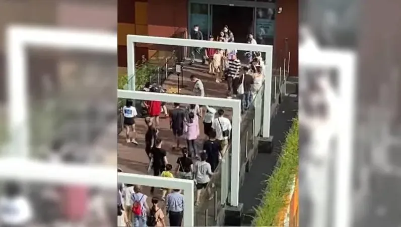 台中LaLaport「攝狼」出沒！46歲男偷拍腿照　遭3民眾壓制畫面曝