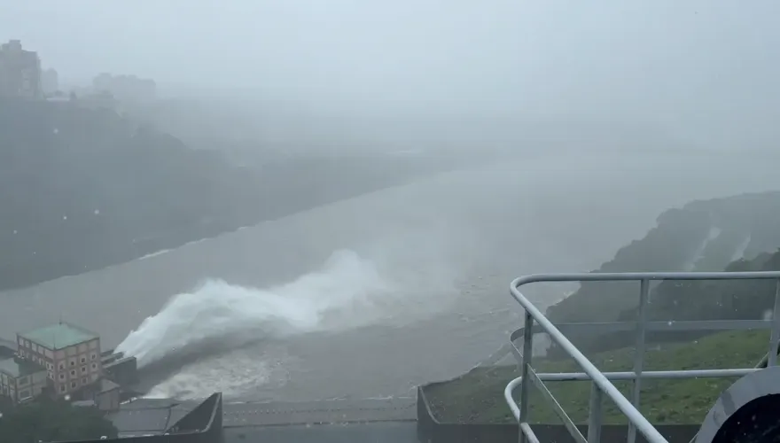 凱米豪雨狂炸中南部！6縣市發布「一級淹水警戒」　17水庫放水中
