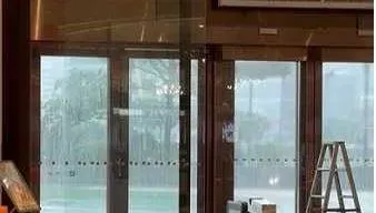 高雄停班課「只有1家百貨」休館　同行照常上班怒轟血汗：為資本賣命