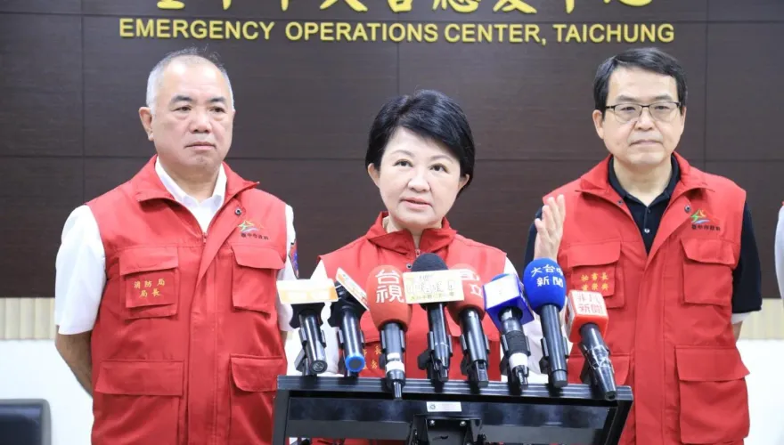 「卓榮泰致電台中借5台抽水機」行政院突喊盧秀燕誤會！馳援救災變羅生門