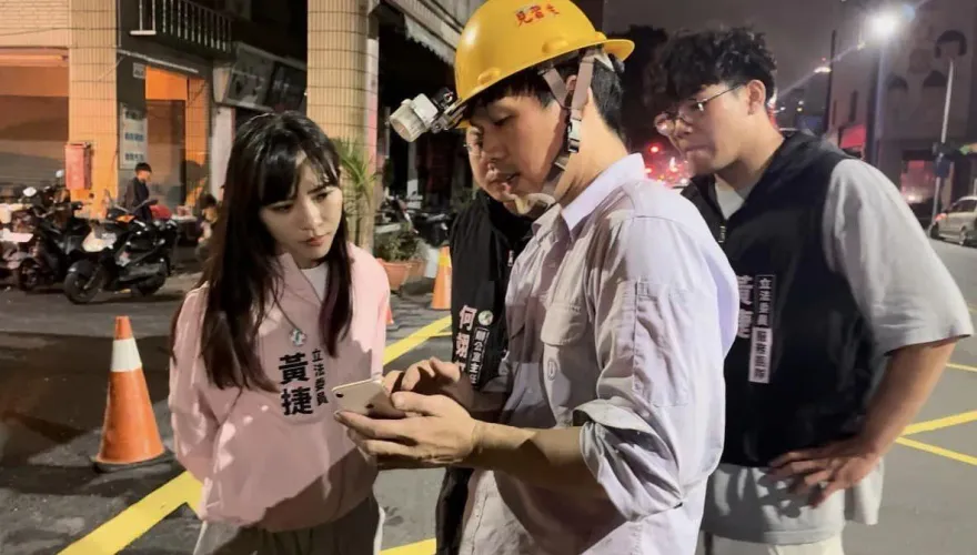 高雄「勘災照」遭爆盜圖！？　黃捷曬對話截圖反擊了