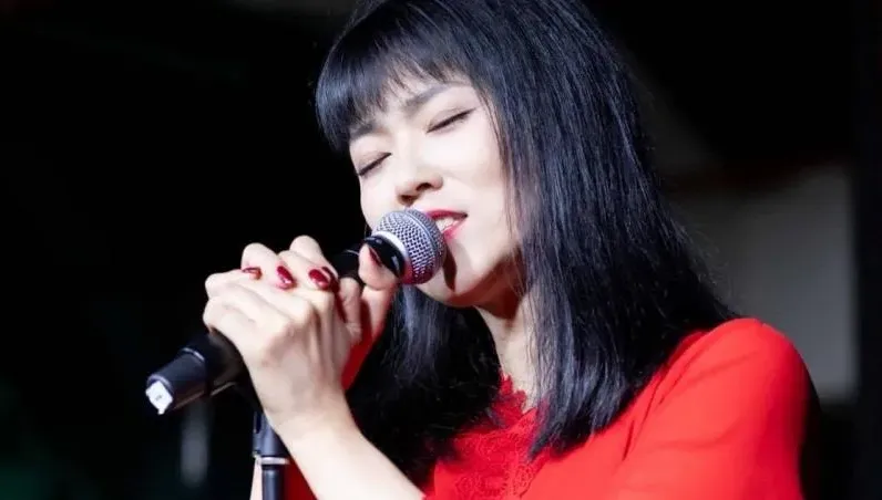2年前出櫃！曹雅雯傳熱戀美女經紀人　她否認：超越愛情的關係