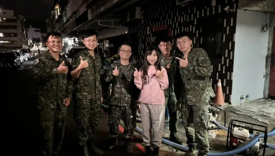 獨家/黃捷返國急PO救災文遭控盜圖　里民群組對話時序揭真相
