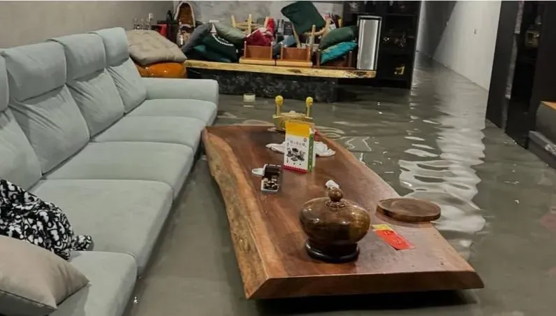 彰化鹿港頂番橋施工遇颱風！　網紅崩潰「汙水湧住家」嘆：損失百萬