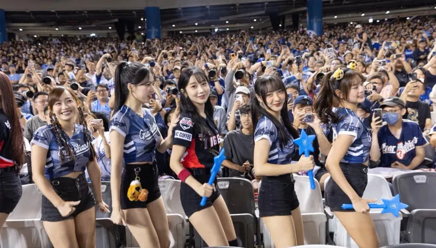 影/美到像AI本人登台！「三振舞」女神李珠珢首進大巨蛋驚呼：好意外