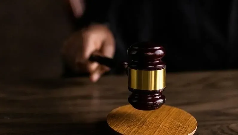 半導體廠弟猝死！姊撂人揍負責人嗆「一命換一命」　逼簽本票遭判刑