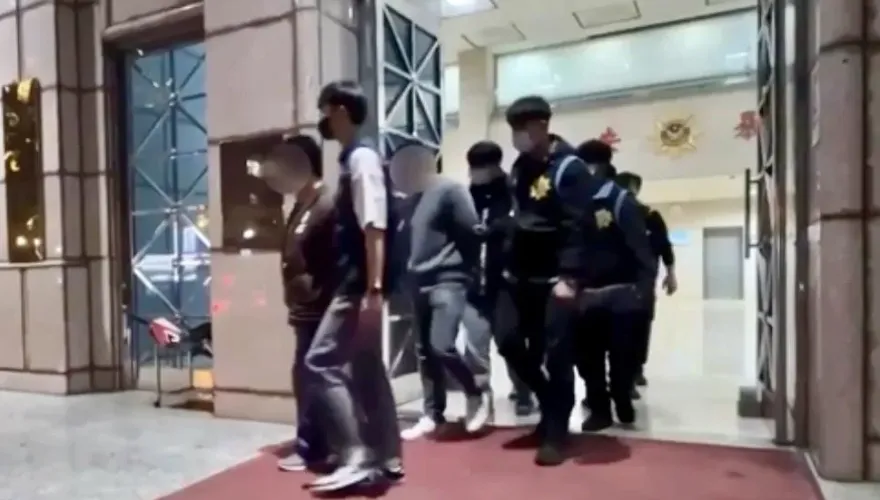 虛擬貨幣投資詐團海削5千萬警逮5人　「台股奶奶孝親團」粉專小編竟是成員之一