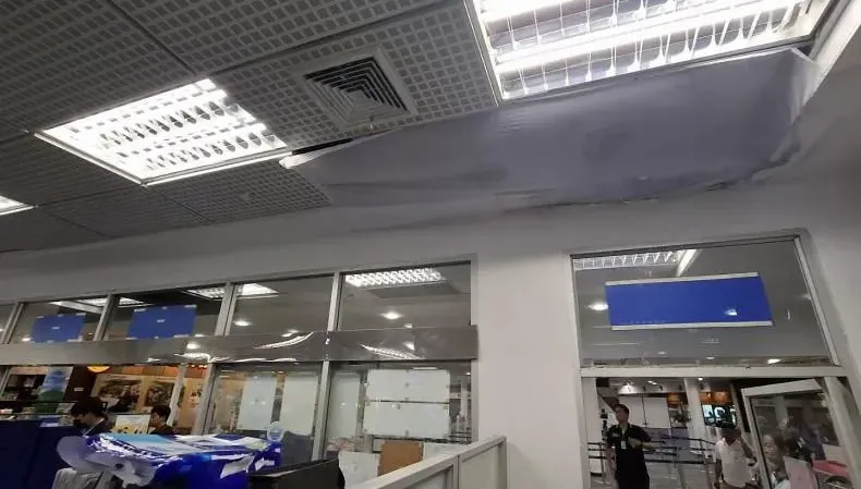 泰國清邁機場天花板突掉落　2遊客衰遭砸送醫縫針