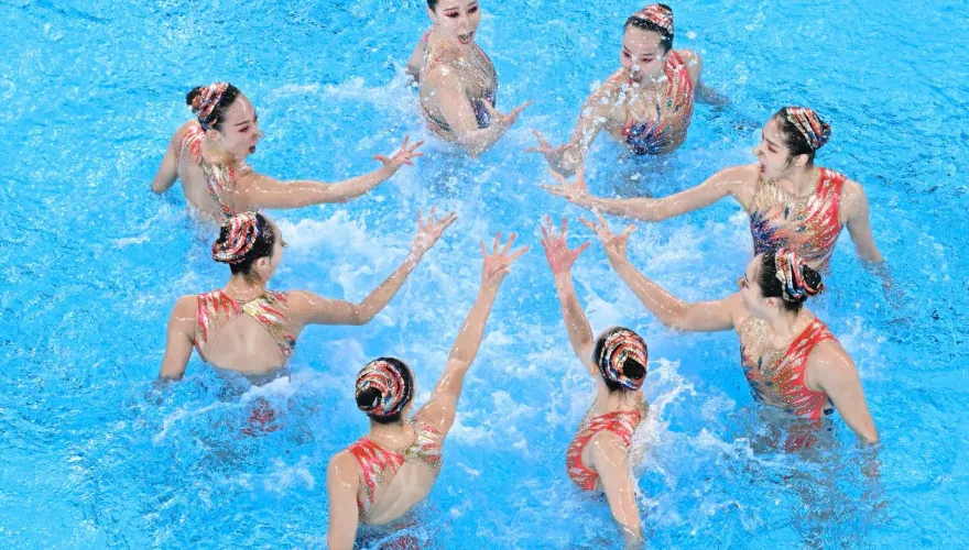 大魔王俄羅斯缺席！陸水上芭蕾成軍41年終圓夢　8女孩勇奪首面奧運金牌