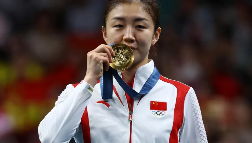 陳夢戰勝孫穎莎奪金遭詆毀比中指　陸學者：遏制體育界「飯圈」亂象刻不容緩