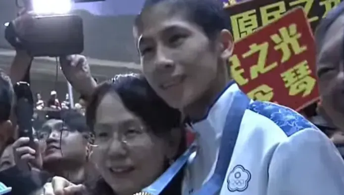 超貼近女兒心路歷程！林郁婷媽媽上節目唱〈人生公路〉　原唱詹雅雯回應了
