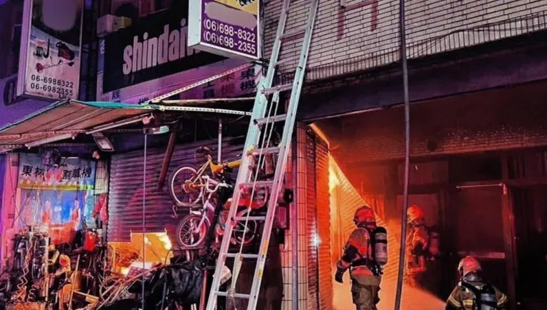 台南六甲一家5口喪生火窟！「鐵棺材」是違建　工務局：將排拆
