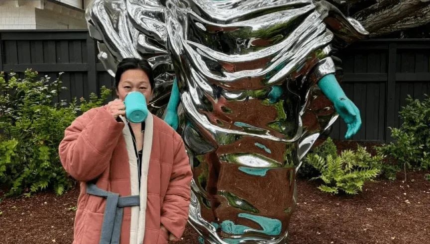 寵妻狂魔！祖克柏造「兩公尺古羅馬女神像」示愛　妻甜喊：越多我越好