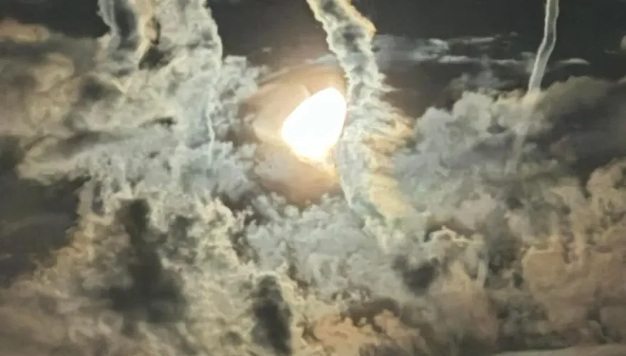 果然天有異象！地震前一天網曬「龍柱捧月」奇觀　網驚：天庭在大戰