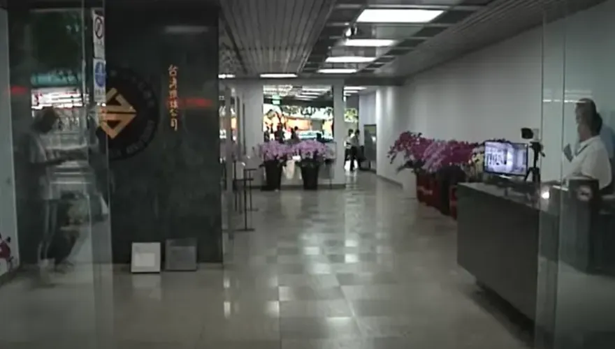 秘！柯文哲捲政治獻金風暴　謝金河揭柯辦大樓幕後企業榮枯