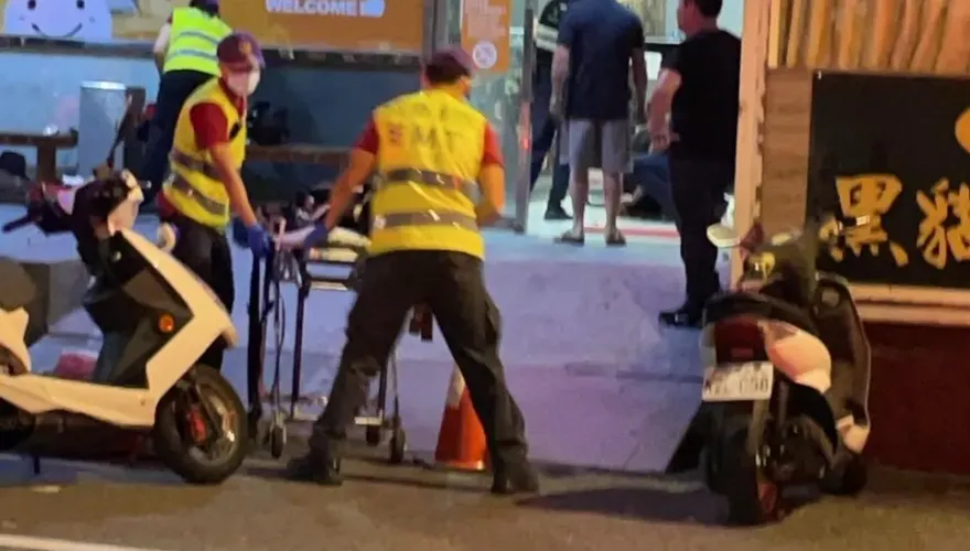 快訊/桃園中壢驚爆砍人事件！2人受傷　救護車趕抵急救援