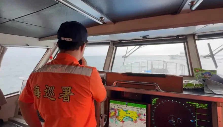 影/4陸海警開船侵擾金門水域！海巡全程對應驅離　緊張畫面曝