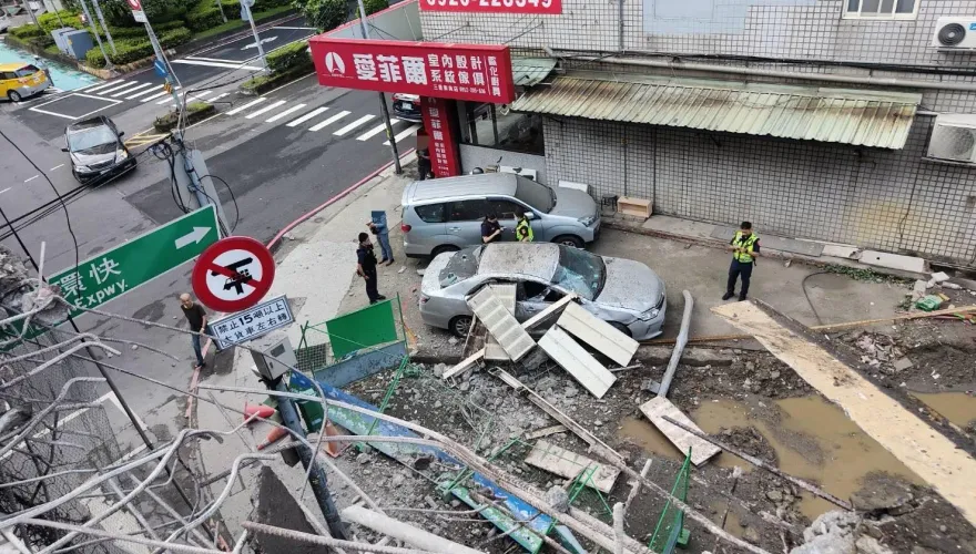 忠孝橋遭鋼梁砸破！三重台1線最快10/2雙線通車　平面道路同步開放