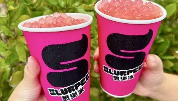7-11推出全新「水蜜桃思樂冰」還能加爆爆珠！　全家推越南咖啡、CoCo都可買一送一
