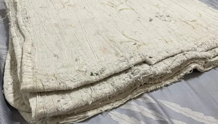 成長的味道！「陳年安心小被被」太破爛不敢洗　網歪樓：好像豆皮