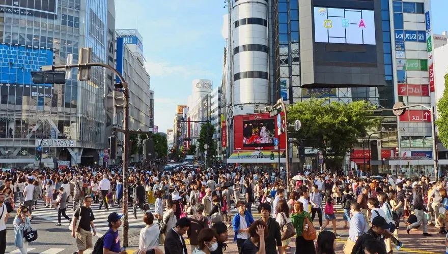 出國「走路走太多」穿什麼鞋最好？網推一品牌：不是NIKE、adidas
