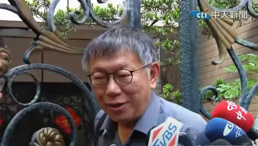 「小草哭倒！」簡舒培狠酸柯文哲4300萬政黨補助款買商辦：沒被揭露就變私房錢