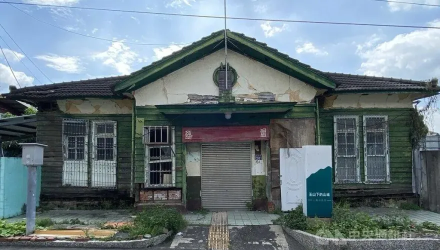 不捨！南投水里日治郵局評估「無修復可能」　難逃拆除命運