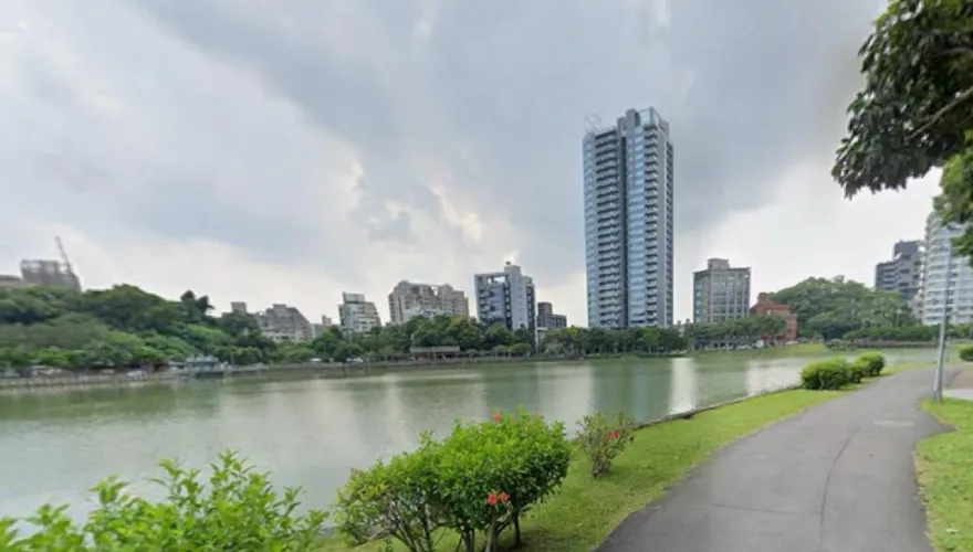 快訊/北市碧湖公園1男子落水　警消救起命危送醫不治
