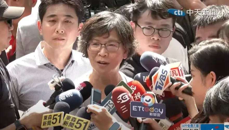 影/現身北檢聲援柯文哲　蔡壁如：認識超過30年相信他清廉永不變
