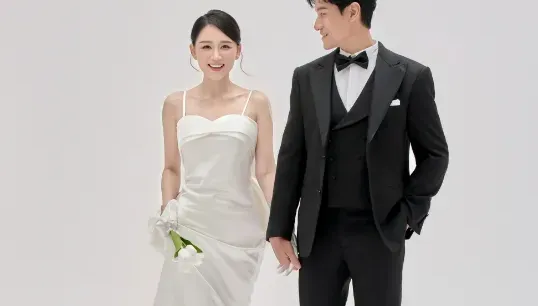 陳喬恩結婚逾2年！「重回定情地」蘭卡威補辦婚禮　七朵花受邀見證幸福