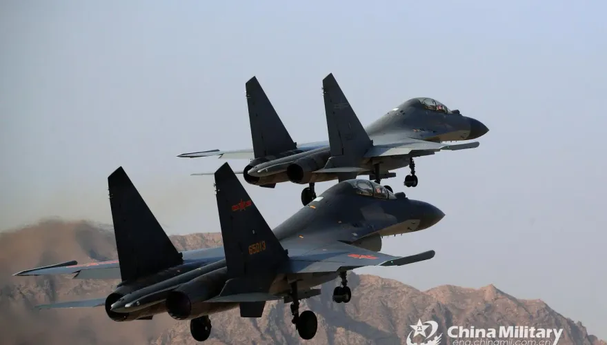 解放軍今早出動37架軍機　繞過台灣進西太平洋操練
