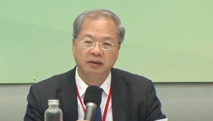 龔明鑫離開內政委員會引在野立委不滿　行政院：並無違失