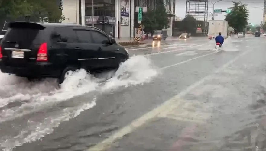快訊/國家警報響了！大雷雨襲「2縣市」　台南南化暴雨告警