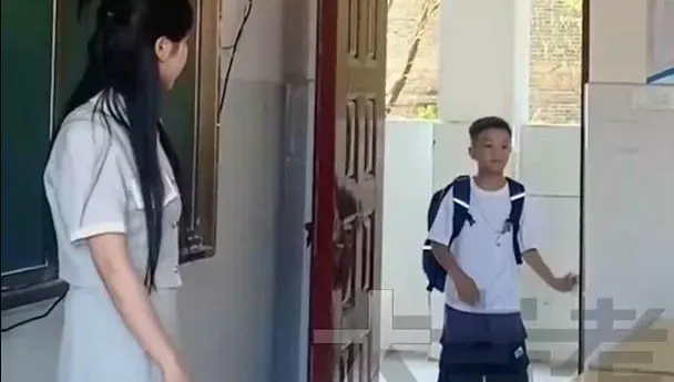哭笑不得的悲劇！開學第一天進教室　男童發現「班導師是親姑姑」