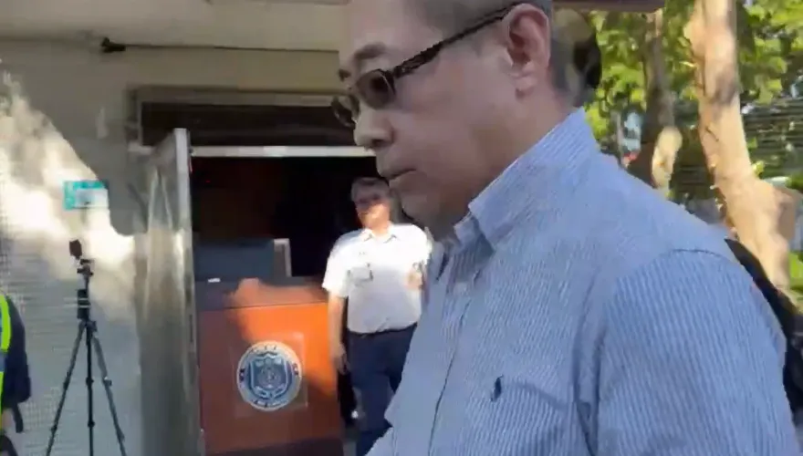 柯文哲羈押Day2　鄭深元律見前只說了這句話