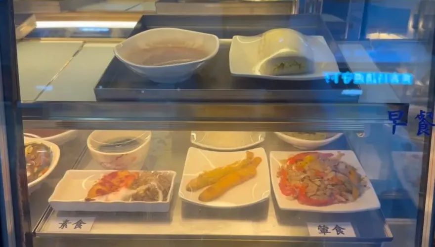快訊/柯文哲「收押餐」第一道午餐曝光　黑胡椒豬肉、炸魚+海帶芽蛋花湯