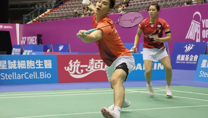最強混雙打自家人！李佳馨、葉宏蔚「拉尾盤」直落二勝　挺進台北公開賽4強