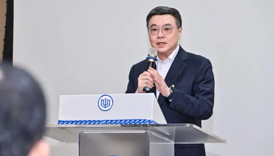 行政院拍板了！明年基本工資確定調漲　每月最低2萬8590元