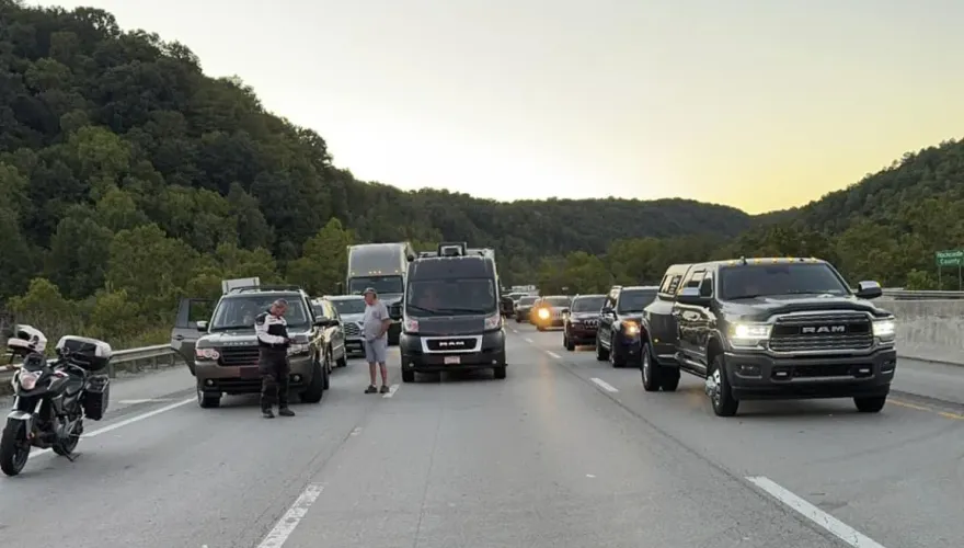 美高速公路傳出多人遭槍擊　警方封鎖部份路段全力緝兇