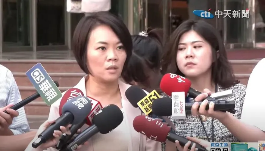 簡舒培驚傳臭罵「賴清德超級蠢」！藍白贊同：民進黨良心