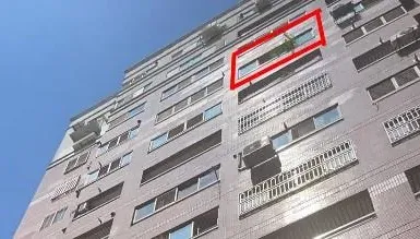 影/鴛鴦戲水釀悲劇！25歲男看風景不慎墜樓　女友：想拉結果拉不住