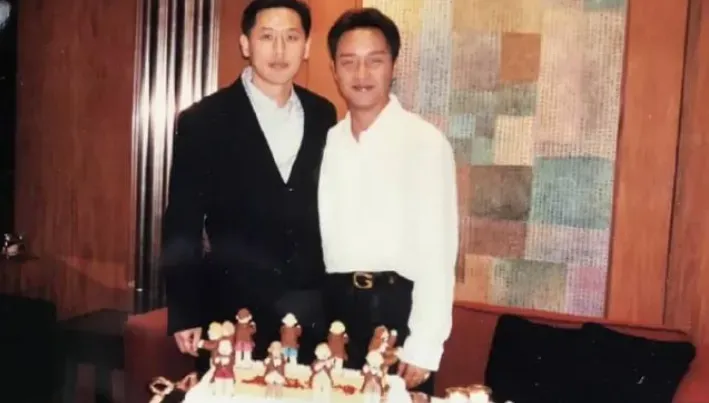 張國榮68歲冥誕！摯愛唐鶴德甩「酸民攻擊」曬慶生照　發文時間藏洋蔥