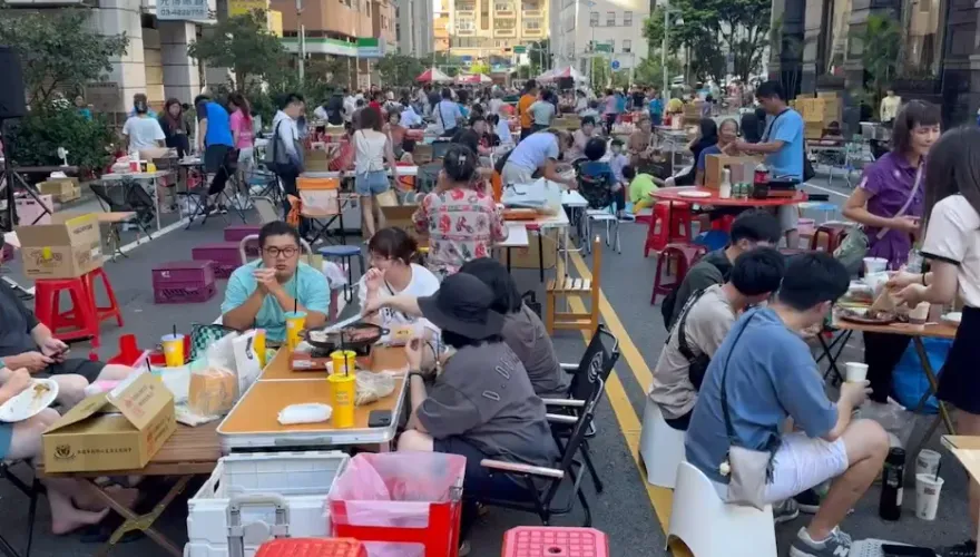 全國最狂！中壢「萬人烤肉」來了　超壯觀封街畫面曝光